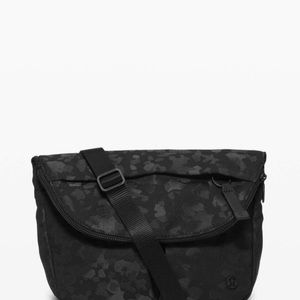 NWT Lululemon All Night Festival Bag *5L